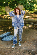 Load image into Gallery viewer, Market of Stars Let The Light In Linen Cropped Artist Pant Blue Delft Print