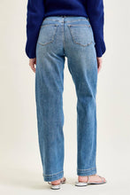 Load image into Gallery viewer, Judy Blue Jeans HW Star & Front Seam Detail Wide