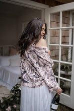 Load image into Gallery viewer, Market Of Stars Peace Wine & Sunshine Cropped Kimono