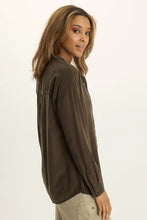 Load image into Gallery viewer, XCVI Dusten Button Up Top