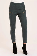 Load image into Gallery viewer, XCVI Rockwell Legging