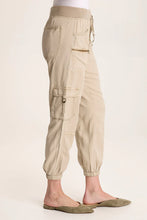 Load image into Gallery viewer, XCVI Hansa Twill Cargo Jogger Pant