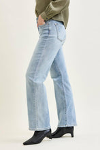 Load image into Gallery viewer, Judy Blue Jeans HW LT. Wash Straight Leg Jeans