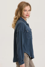 Load image into Gallery viewer, XCVI Twill Smithson Button-Up