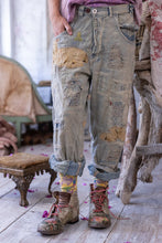 Load image into Gallery viewer, Magnolia Pearl Two Lambs Kalle Denims