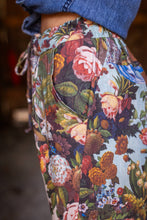 Load image into Gallery viewer, Market of Stars Love Language Linen Cropped Artist Pant w/ Flowers
