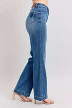 Load image into Gallery viewer, Judy Blue Jeans HW Contrast Thread Straight
