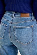 Load image into Gallery viewer, Judy Blue Jeans HW Star & Front Seam Detail Wide