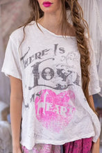 Load image into Gallery viewer, Magnolia Pearl Your Aura T