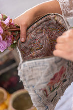 Load image into Gallery viewer, Magnolia Pearl Kitten Me Zipper Pouch