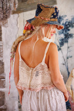 Load image into Gallery viewer, Magnolia Pearl Lace Varlarya Bralette