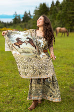Load image into Gallery viewer, Market of Stars Born to Run Scarf