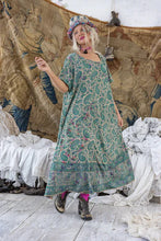 Load image into Gallery viewer, Magnolia Pearl Floral Blockprint Tee Dress