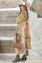 Load image into Gallery viewer, Magnolia Pearl Applique Ebie Dress
