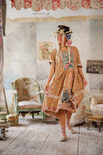 Load image into Gallery viewer, Magnolia Pearl Floral Applique Taigi Dress