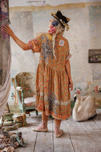 Load image into Gallery viewer, Magnolia Pearl Floral Applique Taigi Dress