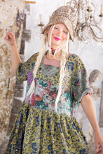 Load image into Gallery viewer, Magnolia Pearl Applique Taigi Dress