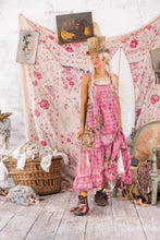 Load image into Gallery viewer, Magnolia Pearl Clementine Tiered Slip