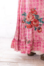 Load image into Gallery viewer, Magnolia Pearl Clementine Tiered Slip