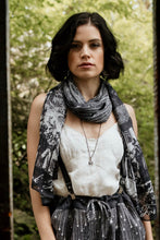 Load image into Gallery viewer, Market of Stars Stargazer Scarf