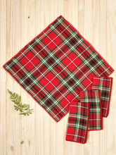Load image into Gallery viewer, April Cornell Tartan Plaid Napkin (set of 4)