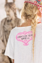 Load image into Gallery viewer, Magnolia Pearl Flor Dr La Pasion T