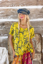 Load image into Gallery viewer, Magnolia Pearl Mural Frida T