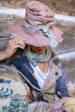 Load image into Gallery viewer, Magnolia Pearl Jacquard The Beau Top Hat