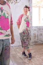 Load image into Gallery viewer, Magnolia Pearl Abbeyrosa Richi Sweatshirt