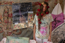 Load image into Gallery viewer, Magnolia Pearl Your Aura T