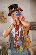 Load image into Gallery viewer, Magnolia Pearl Tate Heart Necktie