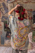 Load image into Gallery viewer, Magnolia Pearl Patchwork Dragon Daigo Kimono