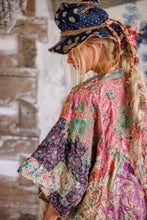 Load image into Gallery viewer, Magnolia Pearl Piecewise Crop Dashi Kimono
