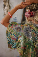 Load image into Gallery viewer, Magnolia Pearl Kontessa Kimono