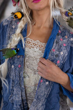 Load image into Gallery viewer, Magnolia Pearl Flora Mae Kimono