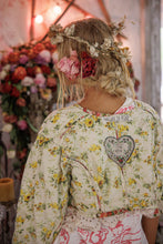 Load image into Gallery viewer, Magnolia Pearl Floral Cropped Leni Jacket