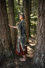 Load image into Gallery viewer, Market Of Stars Castles In The Air Bohemian Starduster Kimono