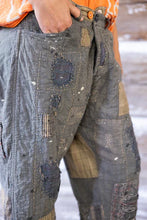 Load image into Gallery viewer, Magnolia Pearl Quilted Miners Pant Crow
