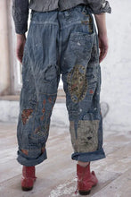 Load image into Gallery viewer, Magnolia Pearl Cartomancy Romeo Denims