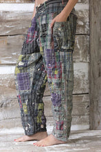 Load image into Gallery viewer, Magnolia Pearl Oxford Cargo Pants