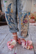 Load image into Gallery viewer, Magnolia Pearl Quilted Eden Miner Denims