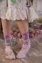 Load image into Gallery viewer, Magnolia Pearl Maysie MP Socks