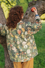 Load image into Gallery viewer, Market Of Stars I Dream In Flowers Cottage Cardigan