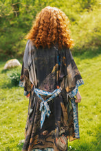 Load image into Gallery viewer, Market Of Stars Wild Beauty Opera Duster Kimono Robe