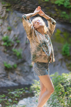 Load image into Gallery viewer, Market Of Stars Earth & Sky Cropped Bamboo Kimono Cardigan