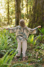 Load image into Gallery viewer, Market Of Stars Earth & Sky Cropped Bamboo Kimono Cardigan