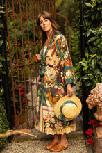 Load image into Gallery viewer, Market Of Stars Stay Gold Opera Duster