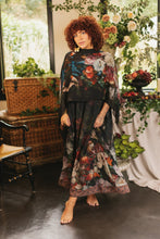 Load image into Gallery viewer, Market Of Stars Flight Of Fancy Scarf