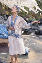 Load image into Gallery viewer, Market of Stars Head In The Clouds Cropped Kimono