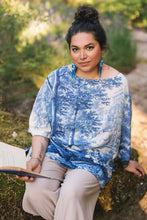 Load image into Gallery viewer, Market Of Stars Let The Light In Luxe Tee